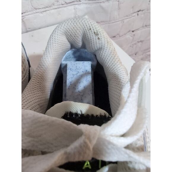 Nike Air Max SC White Black Volt 2022 Women's Size 9 FJO733-121 - Picture 9 of 11